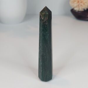 Green Aventurine Tower | Prosperity, Renewal & Heart Healing